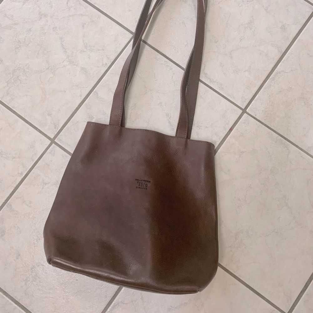 Authentic Pelletteria Toro Firenze fine Italian leather long strap hobo.
